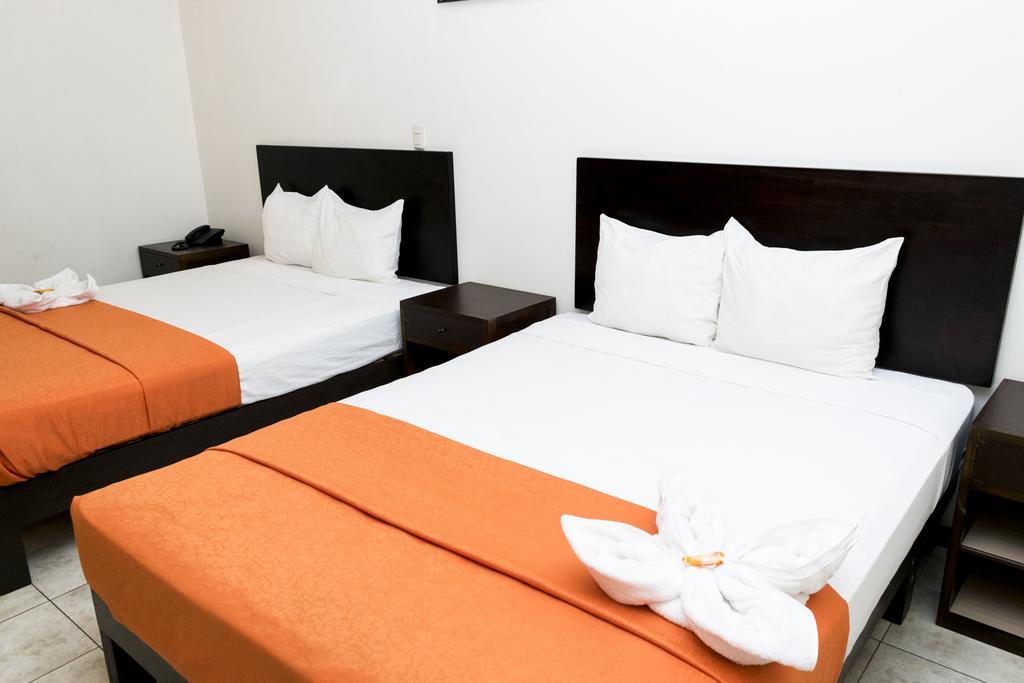 Hotel Puntarenas Beach Eksteriør billede