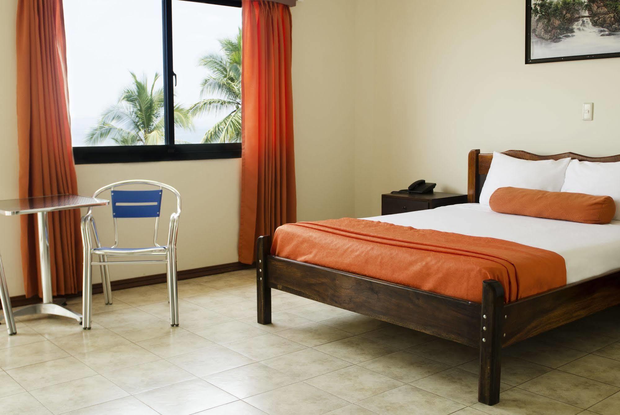 Hotel Puntarenas Beach Eksteriør billede