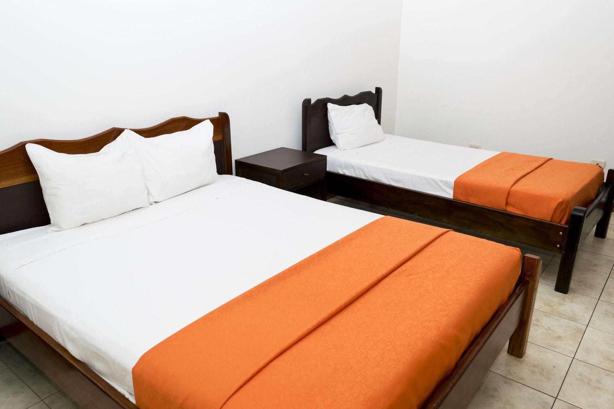 Hotel Puntarenas Beach Eksteriør billede
